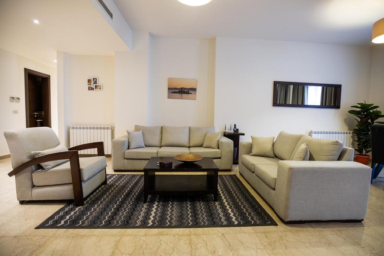 Kantari Suites Beiroet Buitenkant foto